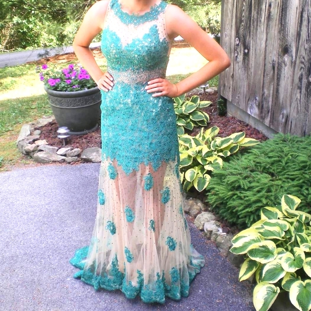 Dave & Johnny long, formal dress, teal green, Size 3/4.